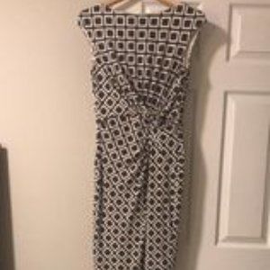 Gray and White geometric print Ralph Lauren midi dress Size 6